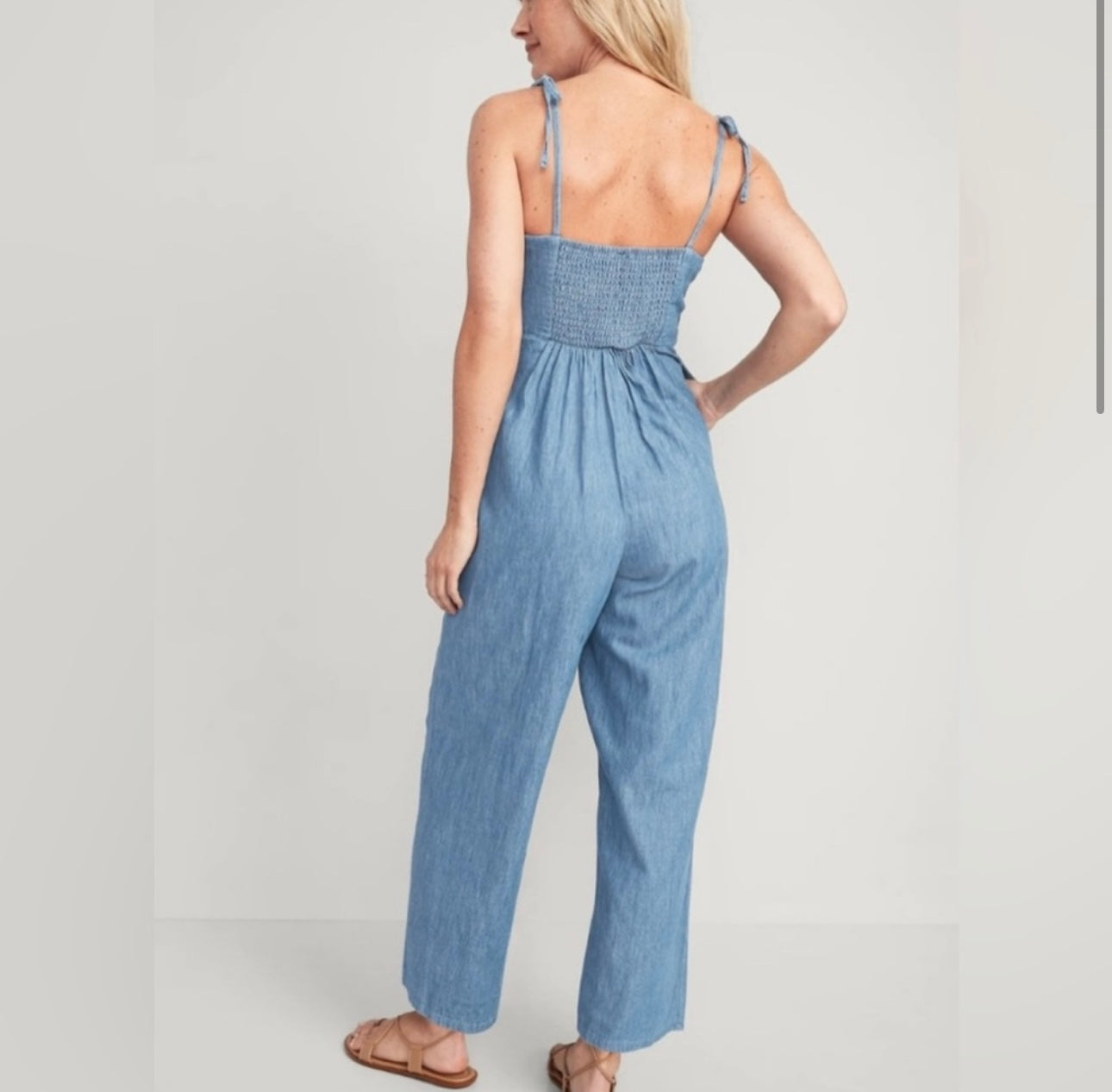 Blue Chambray Tie-Strap Jumpsuit – Old Navy (Size M, Pre-Loved)