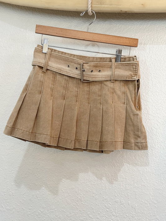 Sincerely Jules Tan Pleated Mini Skirt with Belt – Size M