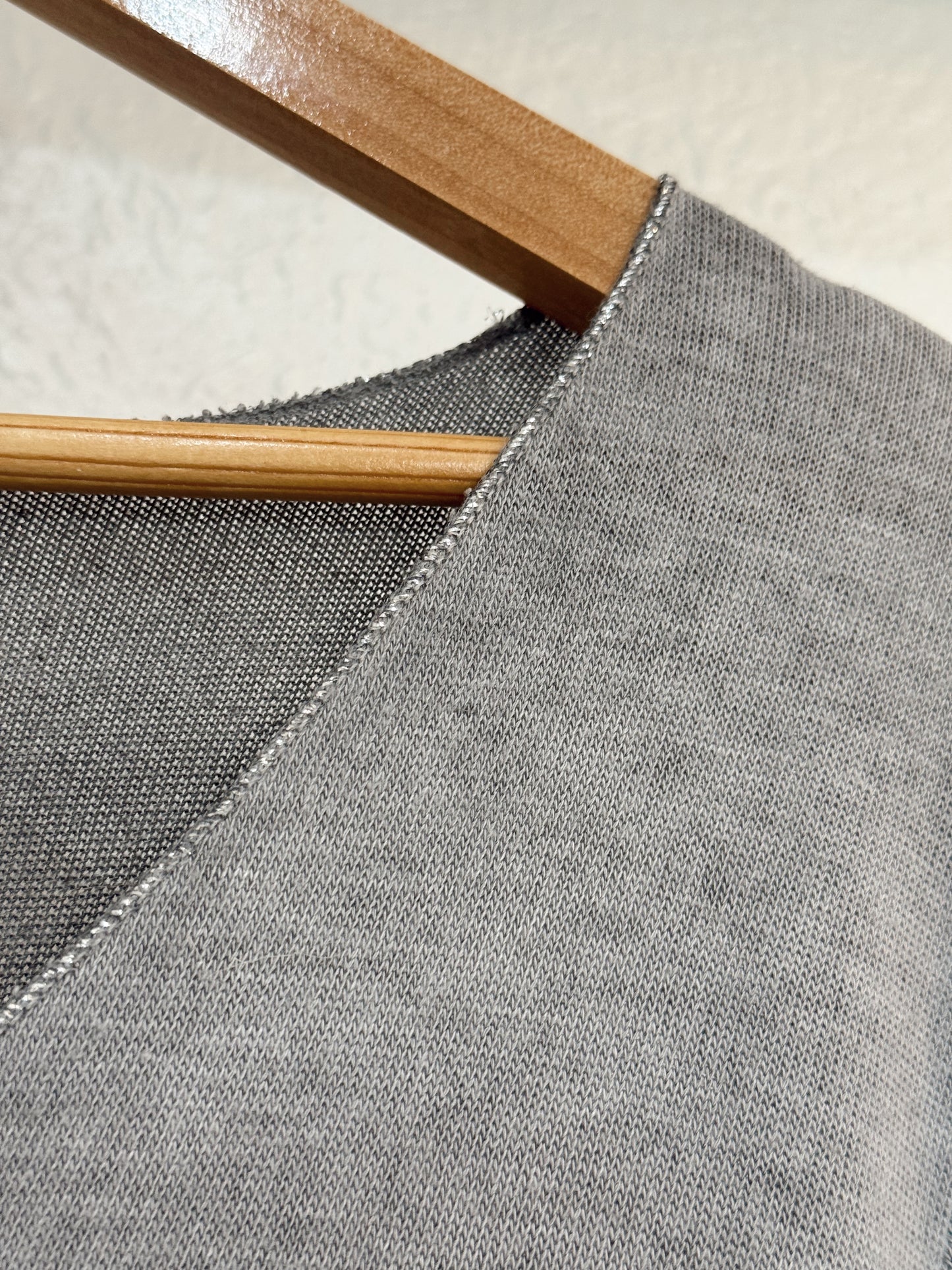 Made in Italy Grey V-Neck Lightweight Sweater – M/L
