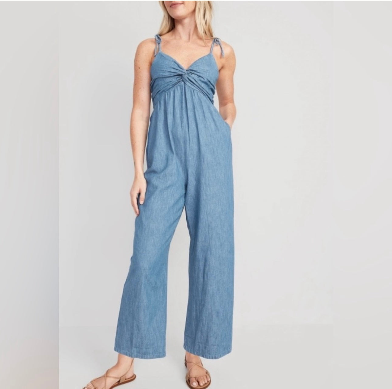 Blue Chambray Tie-Strap Jumpsuit – Old Navy (Size M, Pre-Loved)
