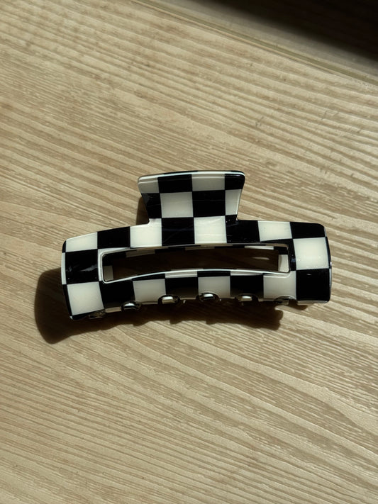 Checkered Claw Clip – 3” Black & White
