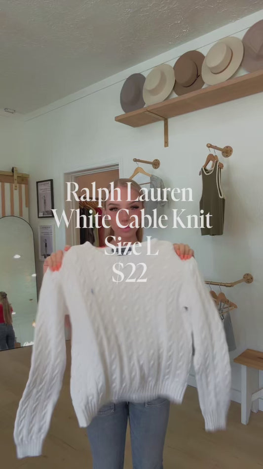 Product Title:
Pre-Loved Ralph Lauren White Cable Knit Sweater – Size Large