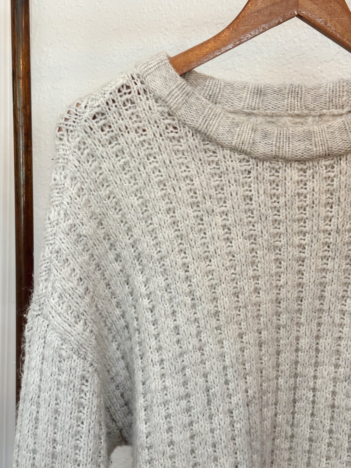 American Eagle Cozy Ribbed Knit Sweater – Size Small